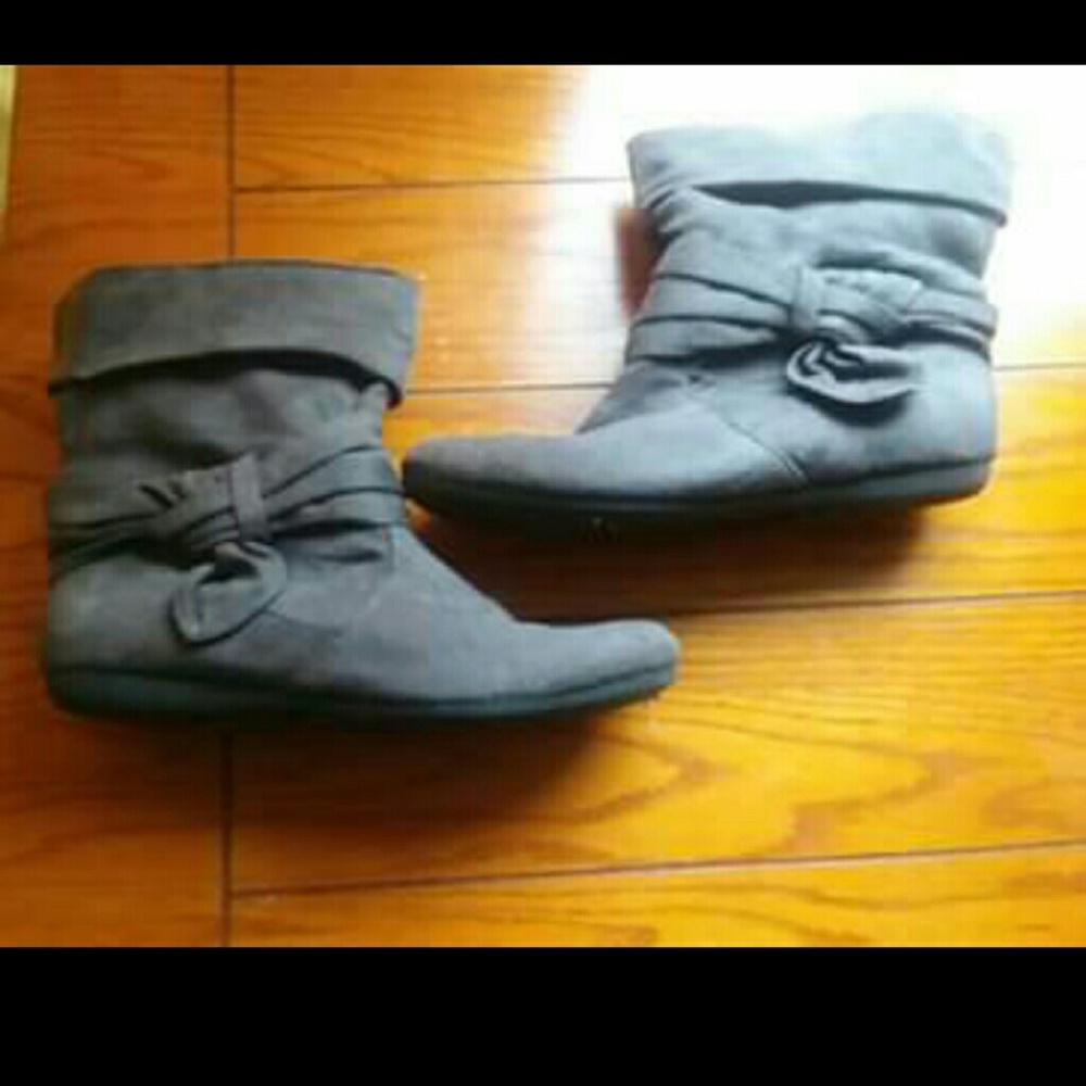SO Dark Grey Ankle Boots size 6 (Women's)